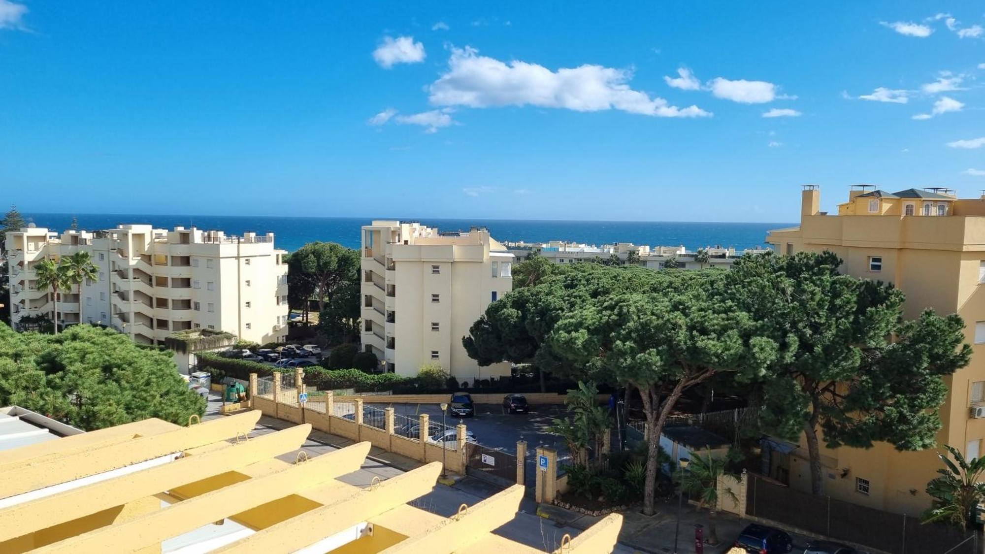 Calahonda Royale Penthouse With Sea Views
